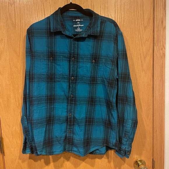 Urban Pipeline Black and Blue Flannel - Size L - Picture 1 of 8